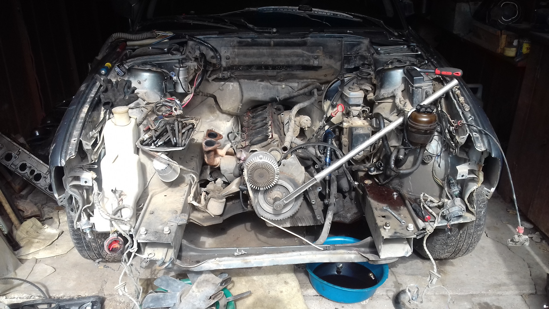 Как двигателя снимать который. Снятие двс. Для снятия двигателя с авто. G6ct снимаем мотор. Как двигателя снимать который.