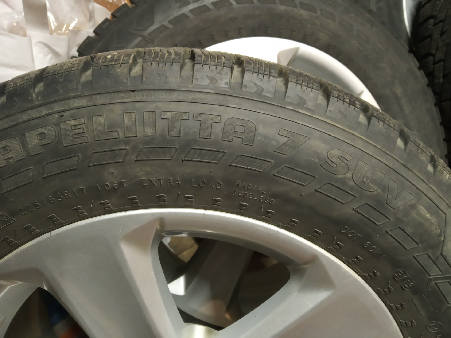 Зимний покрышка баллон для раф 4 , 1998. Шина рав 4 2005г зимняя. Диски toyota rav4 штампы. Резина на каптур росава итэгра. Зимние шины на рав 4 2011года уфа магазины.
