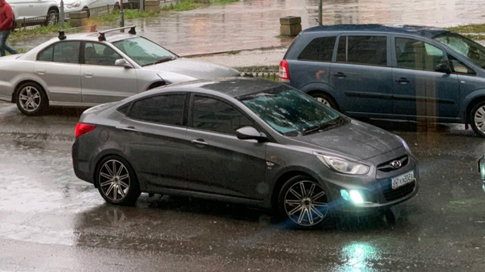 Hyundai Solaris (1G) 1.6 бензиновый 2012 | Соляра на 17ых на DRIVE2