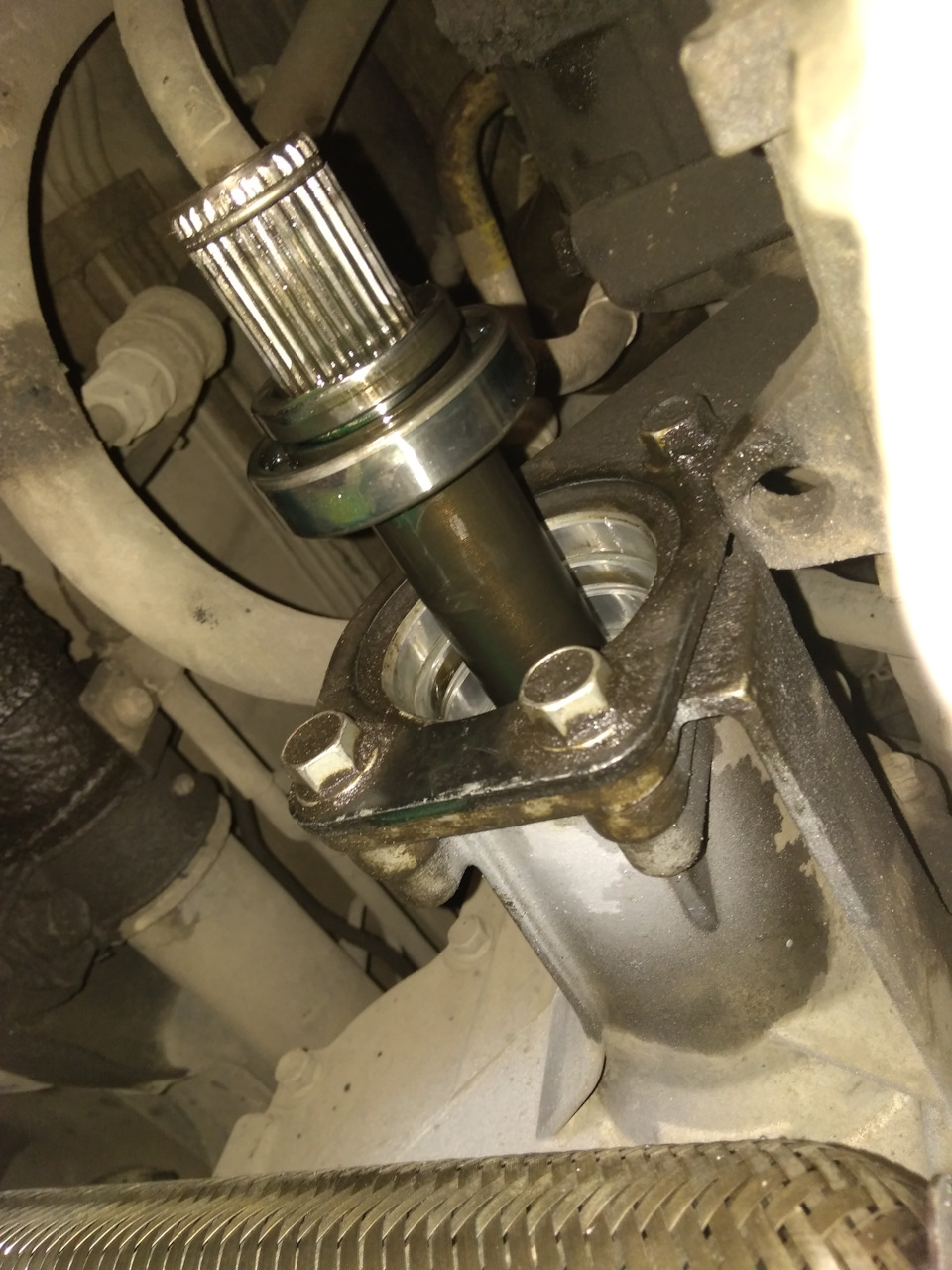 Осевой люфт вала раздаточной коробки — Hyundai Tucson (JM), 2 л, 2007 ...