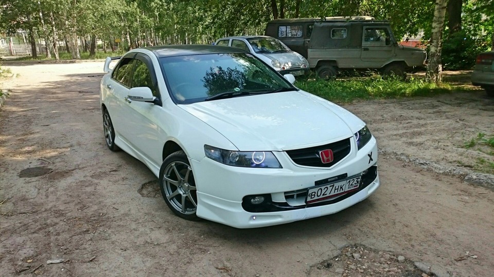 Хонда без пробега владивосток. Honda Accord AVS model t7.