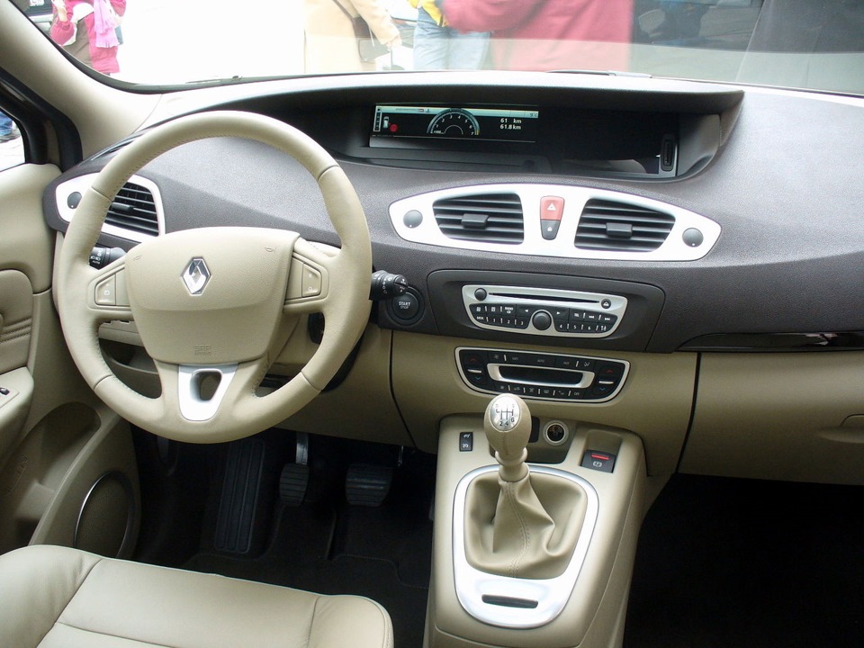 Фото в бортжурнале Renault Scenic I