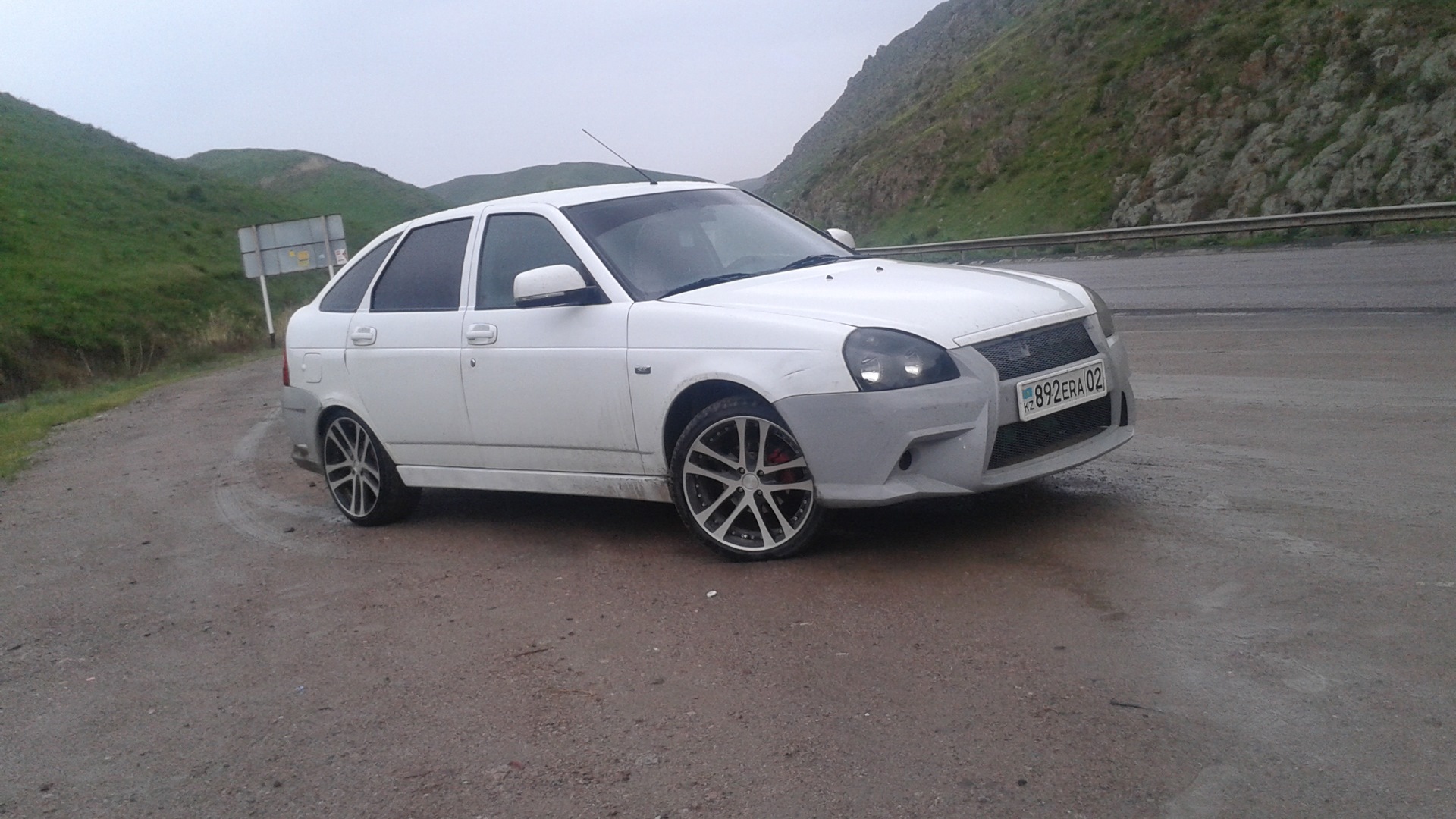 Lada Приора хэтчбек 1.6 бензиновый 2013 | 🇰🇿KZ Almaty region на DRIVE2