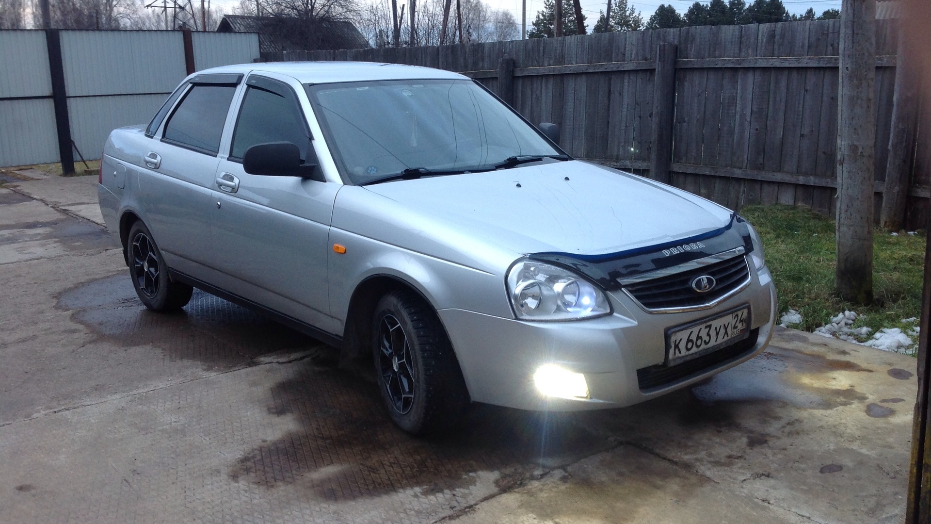 Lada Приора седан 1.6 бензиновый 2009 | на DRIVE2