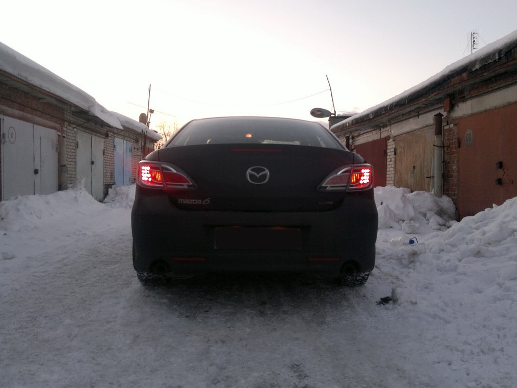 Не горят габариты mazda 6 gh