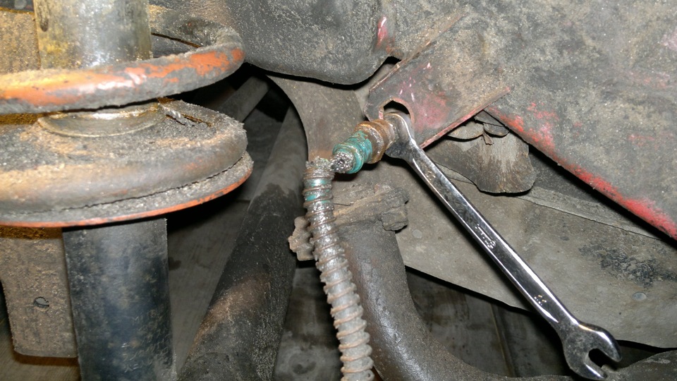 Порвался тормозной шланг — Mitsubishi Galant (6G), 2 л., 1989 года ...