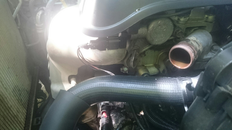 При повороте ключа не загорается чек энжи, машина не заводится ...