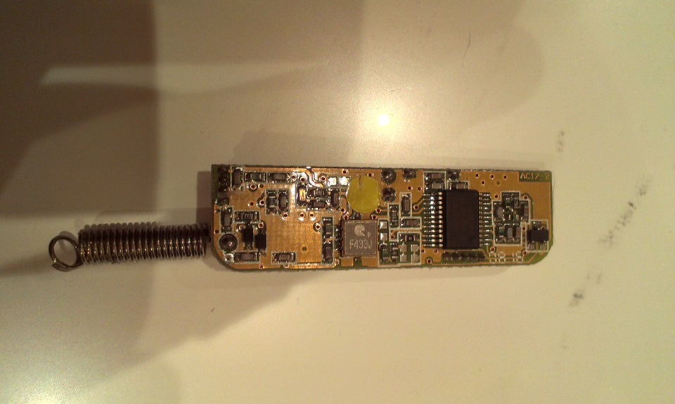 Быстро садится батарейка в сигналке — Volkswagen Golf Mk3, 1,6 л, 1996 ...