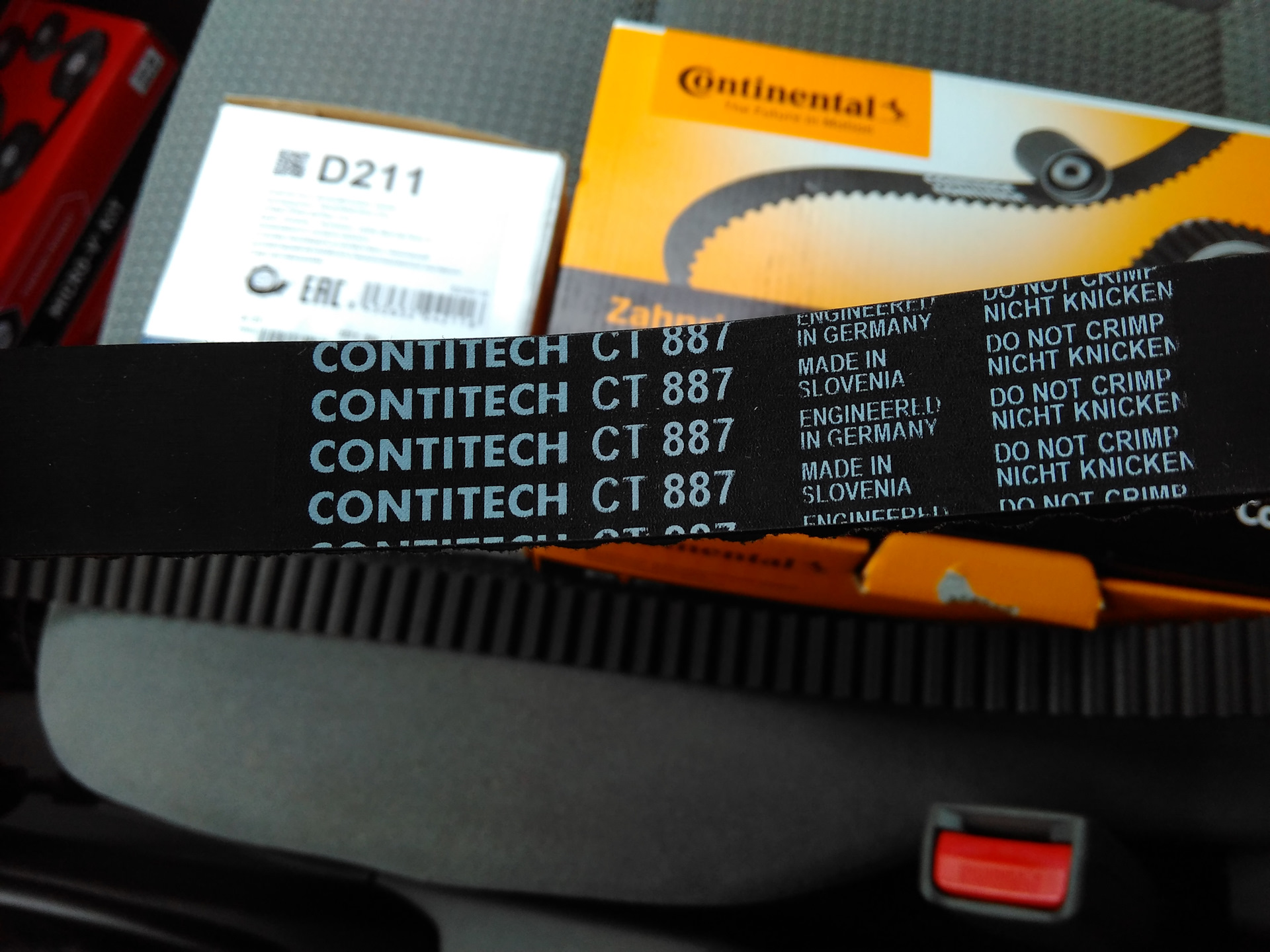 Contitech страна производитель. ГРМ CONTITECH (Continental) оригинал. CONTITECH ct887. Ремень ГРМ Контитеч Лачетти. Континенталь Контитеч.