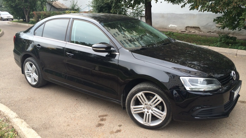 заедает замок багажника — Volkswagen Jetta VI, 1,6 л, 2013 года ...