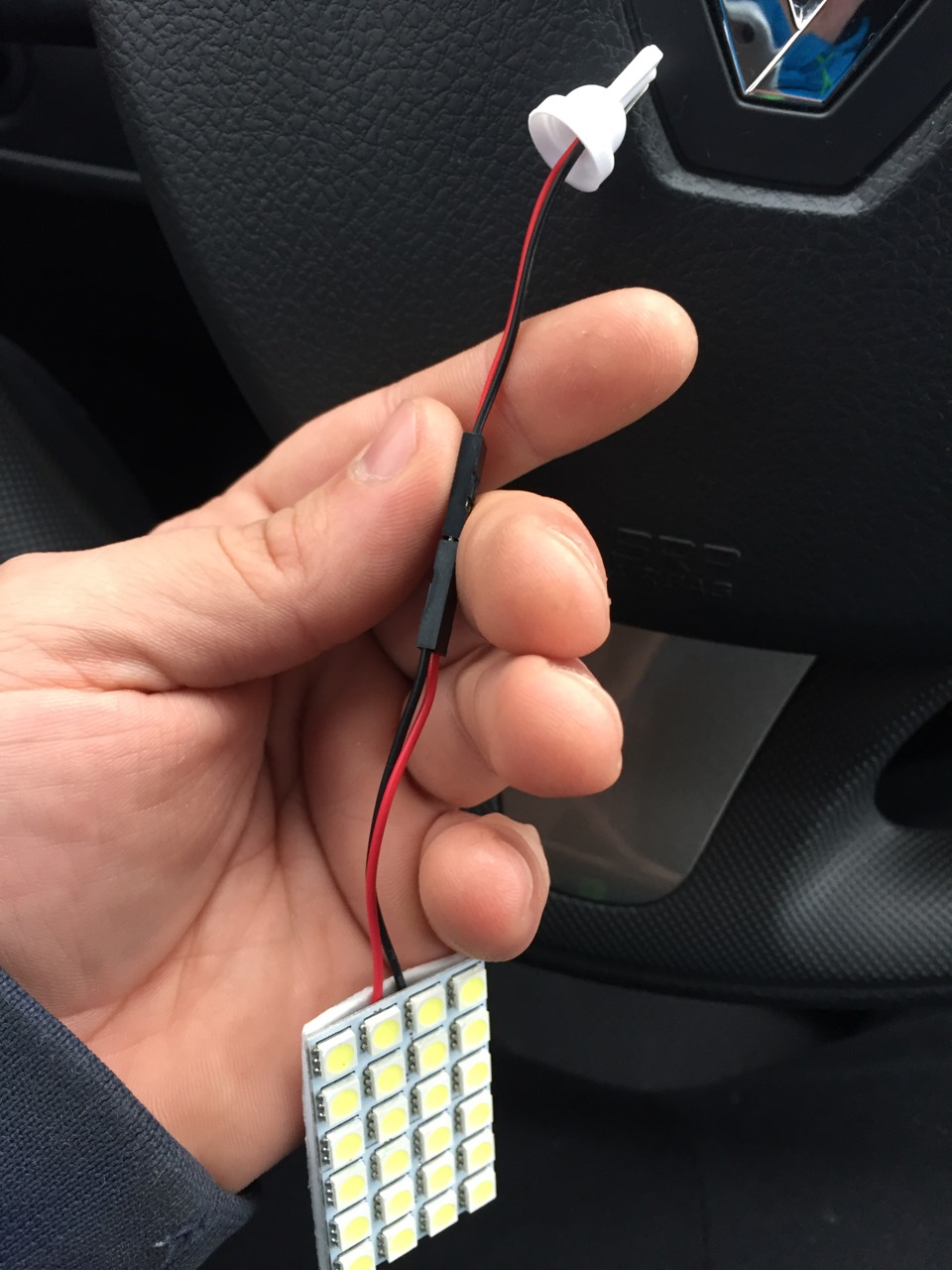 Led в плафон — Renault Sandero 2G, 1,6 л, 2015 года | электроника | DRIVE2