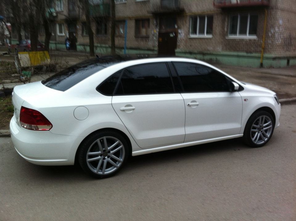 Volkswagen Polo 2014 диски