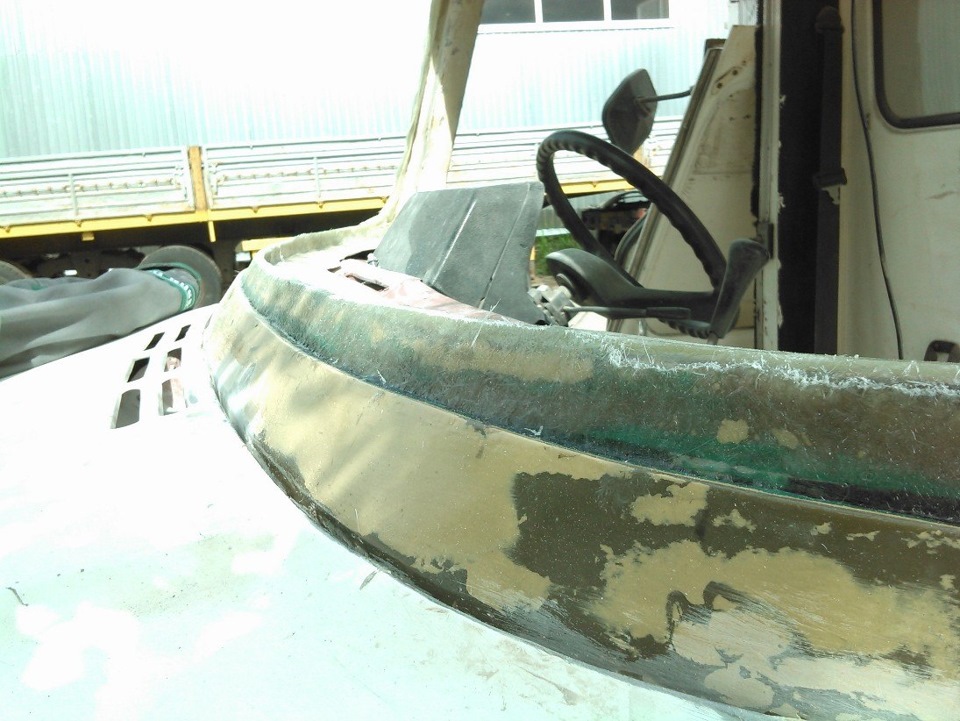 Работы по стеклопластику — Ford Transit (3G), 2,5 л, 1981 года ...