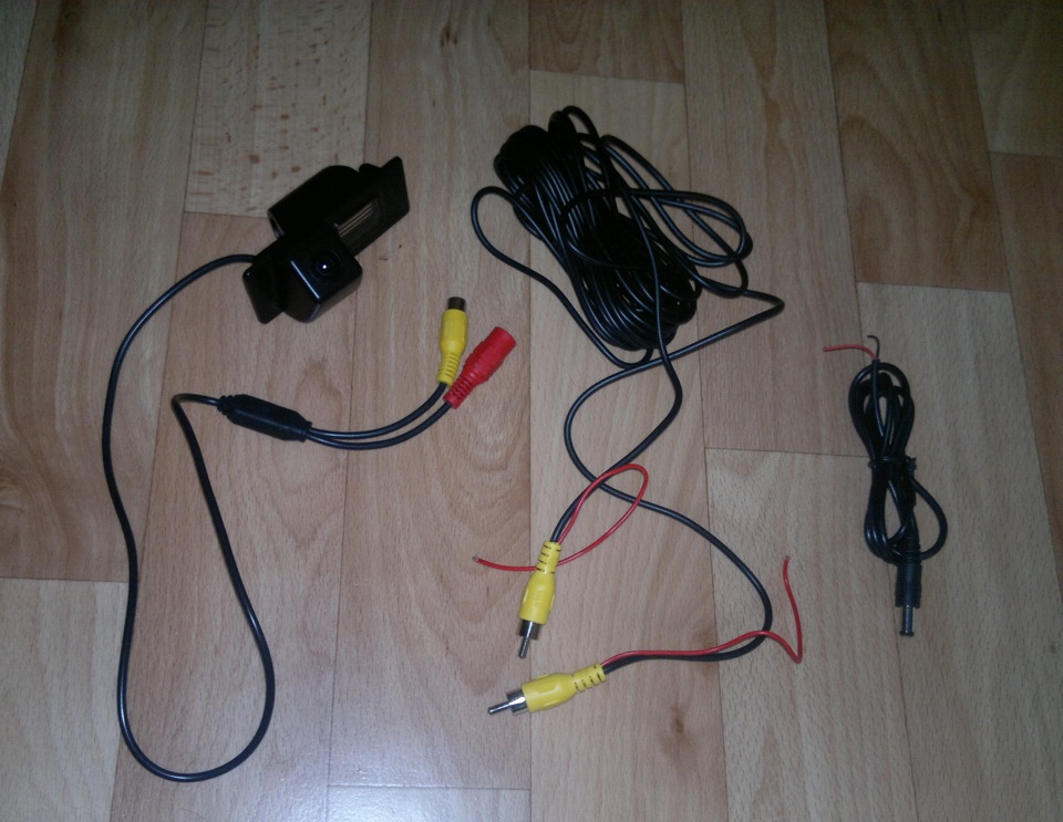 Установка навигатора в бардачек и камера заднего вида — Chevrolet Cruze ...