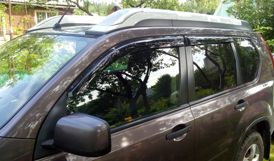 Дефлекторы x trail. Дефлекторы nissan x-trail t32. Дефлекторы x trail. Дефлекторы на двери nissan x-trail t32. Дефлекторы х-трейл т31 белый.