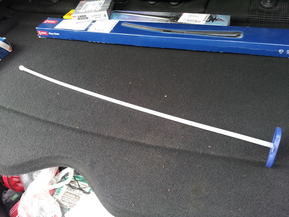 Замена свечей, пробки бачка омывайки, дворников и лямбды. — Peugeot 307 ...