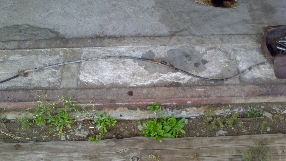 Замена тросика ручника! — ГАЗ 31105, 2,4 л, 2007 года | своими руками ...