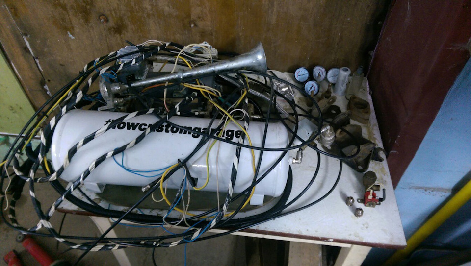 Установка пневмы .Чеасть первая — Lada Приора хэтчбек, 1,6 л, 2009 года ...