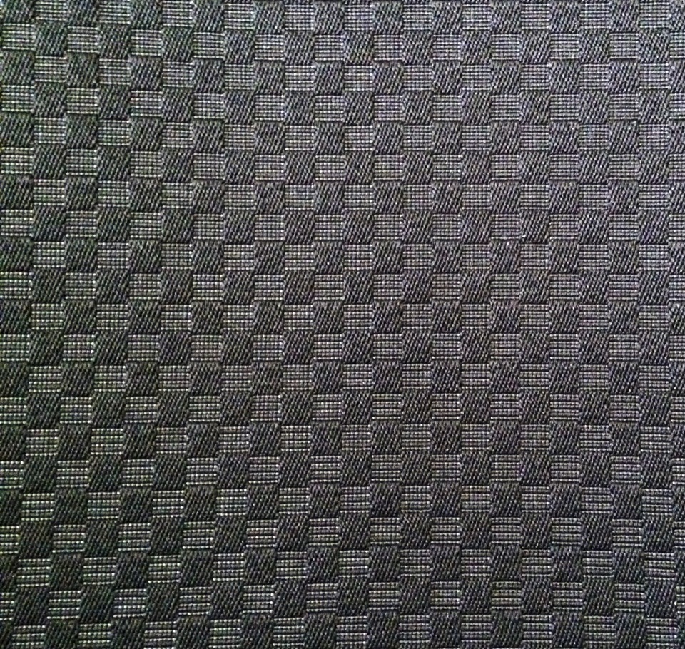 Черный салон, часть 1. Заднее сиденье. — Lada Приора седан, 1,6 л, 2012 ...