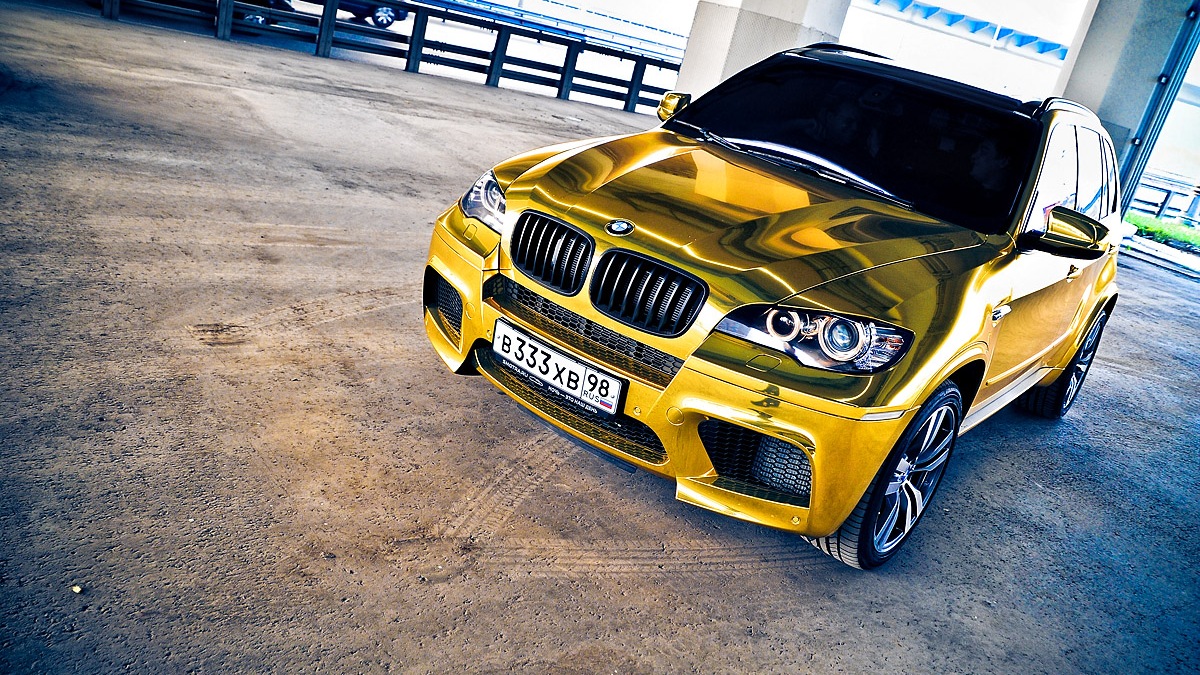 Золотая м5. BMW x5m Давидыча. BMW x5 Gold.