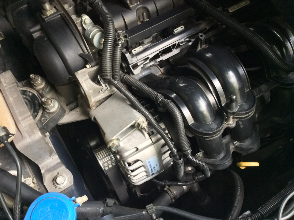 Теперь он живет у меня под капотом ))) — Ford Focus Hatchback III