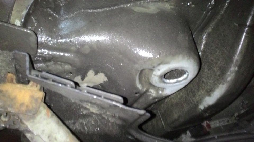 В это чудное отвертие влили, опять сухо — Volkswagen Passat Variant (B6)