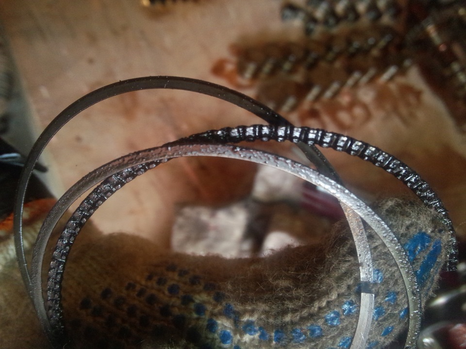 Замена маслосъёмных колпачков и поршневых колец — Hyundai Accent (2G ...