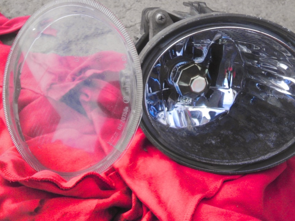 Ремонт противотуманки + пленочка + светодиоды в габариты — Subaru ...