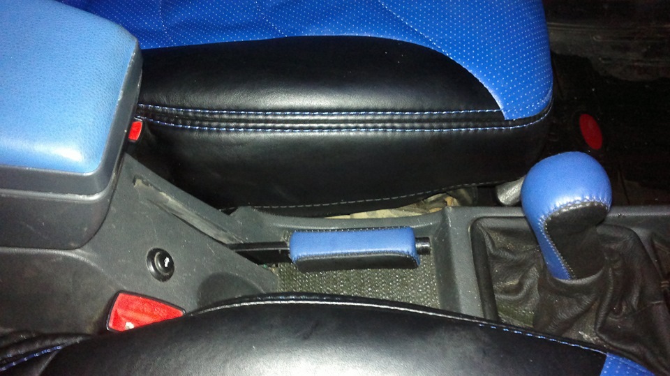 Замена ручки ручника. — LADA Приора седан, 1,6 л., 2007 года | стайлинг ...