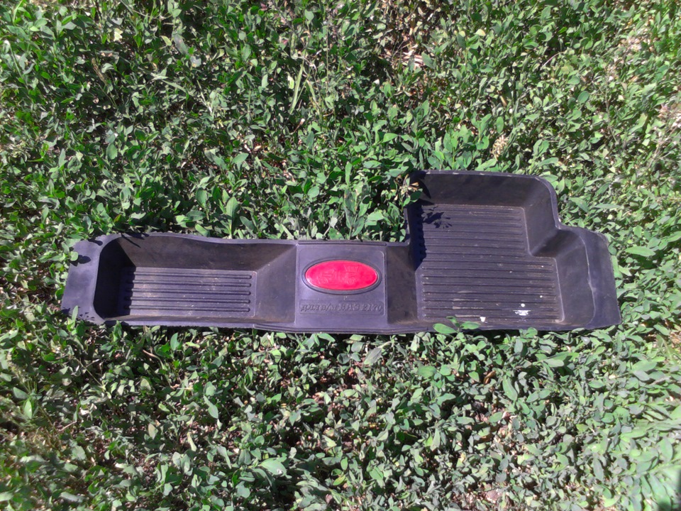 Подключение туманок и замена решетки — Lada Приора хэтчбек, 1,6 л, 2010 ...