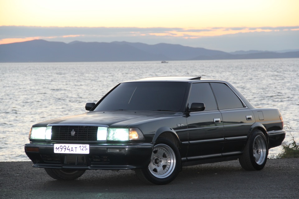 Shakotan Toyota Crown s130