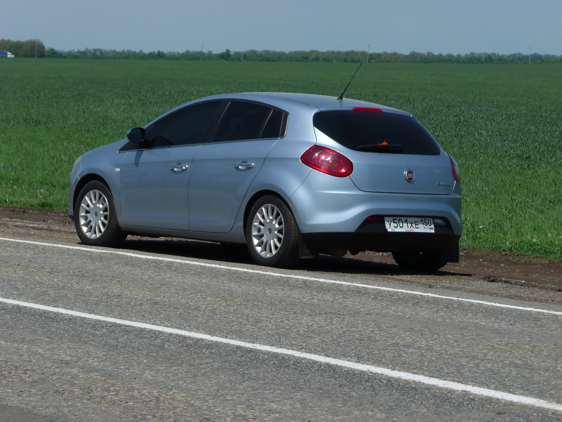 Fiat Bravo 2. Fiat Bravo 16 Valve. Fiat Bravo спойлер.