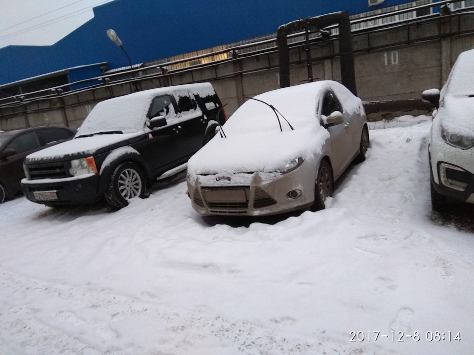 Завел машину, обогрев лобового от KMK — Ford Focus III Sedan, 2 л, 2013 ...