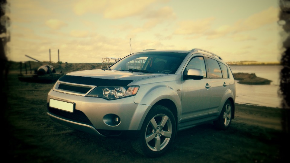 Outlander xl 2.4. Mitsubishi Outlander XL 2.4 2008.