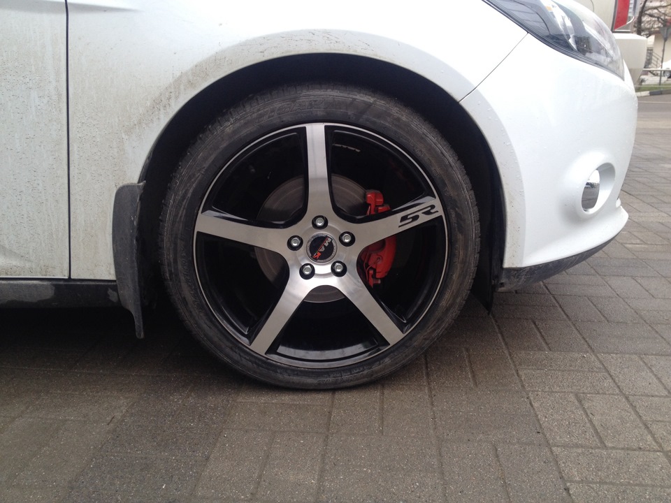 Диски mac. Диски Мак Вольф с резиной 225/45 r 17. Диски Mak Focus 3. 245 40 18 Форд. Форд фокус 3 235 40 18.