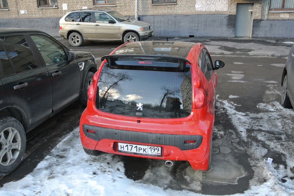 Частичный шейвинг багажника. — Peugeot 107, 1 л, 2009 года | просто так ...