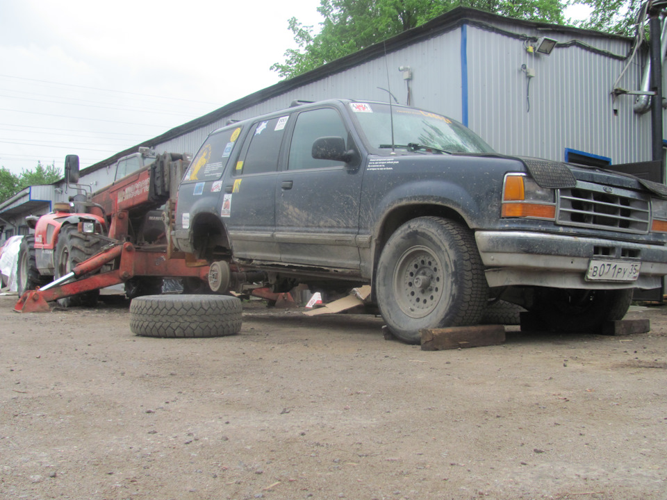 Photo from the logbook Ford Explorer (1G)