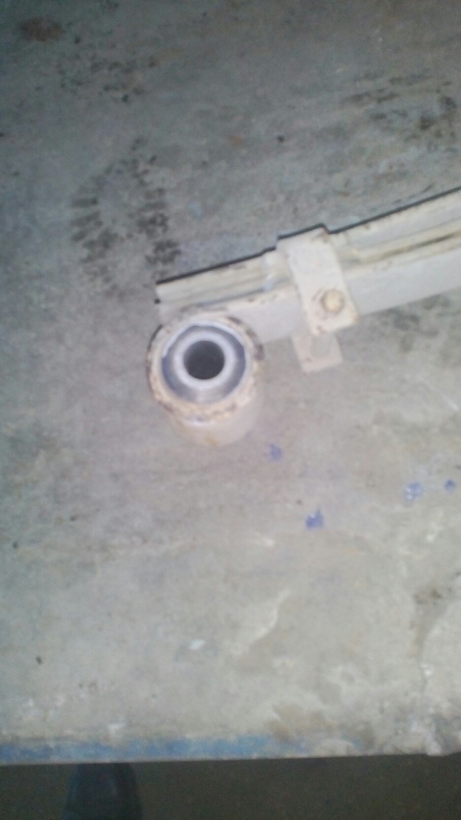 Замена сайлентблоков на рессорах — УАЗ Patriot, 2,7 л, 2008 года ...