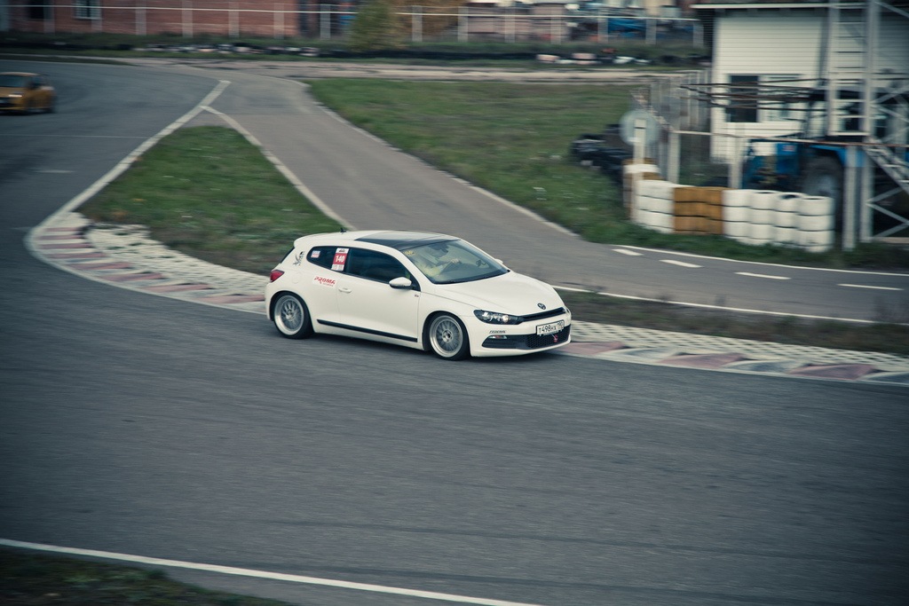 Volkswagen Scirocco открытый люк