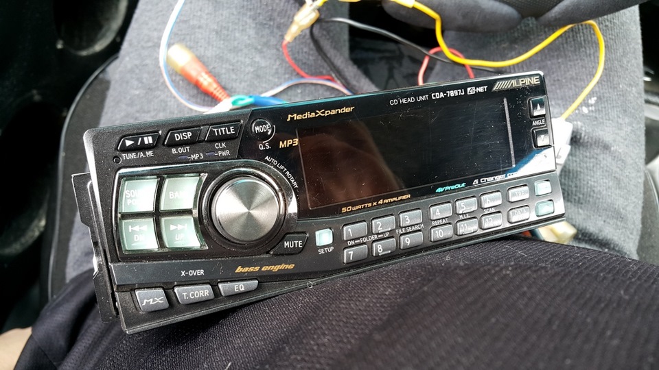 Вот такое состояние Alpine 7897J — Hyundai Accent (2G)