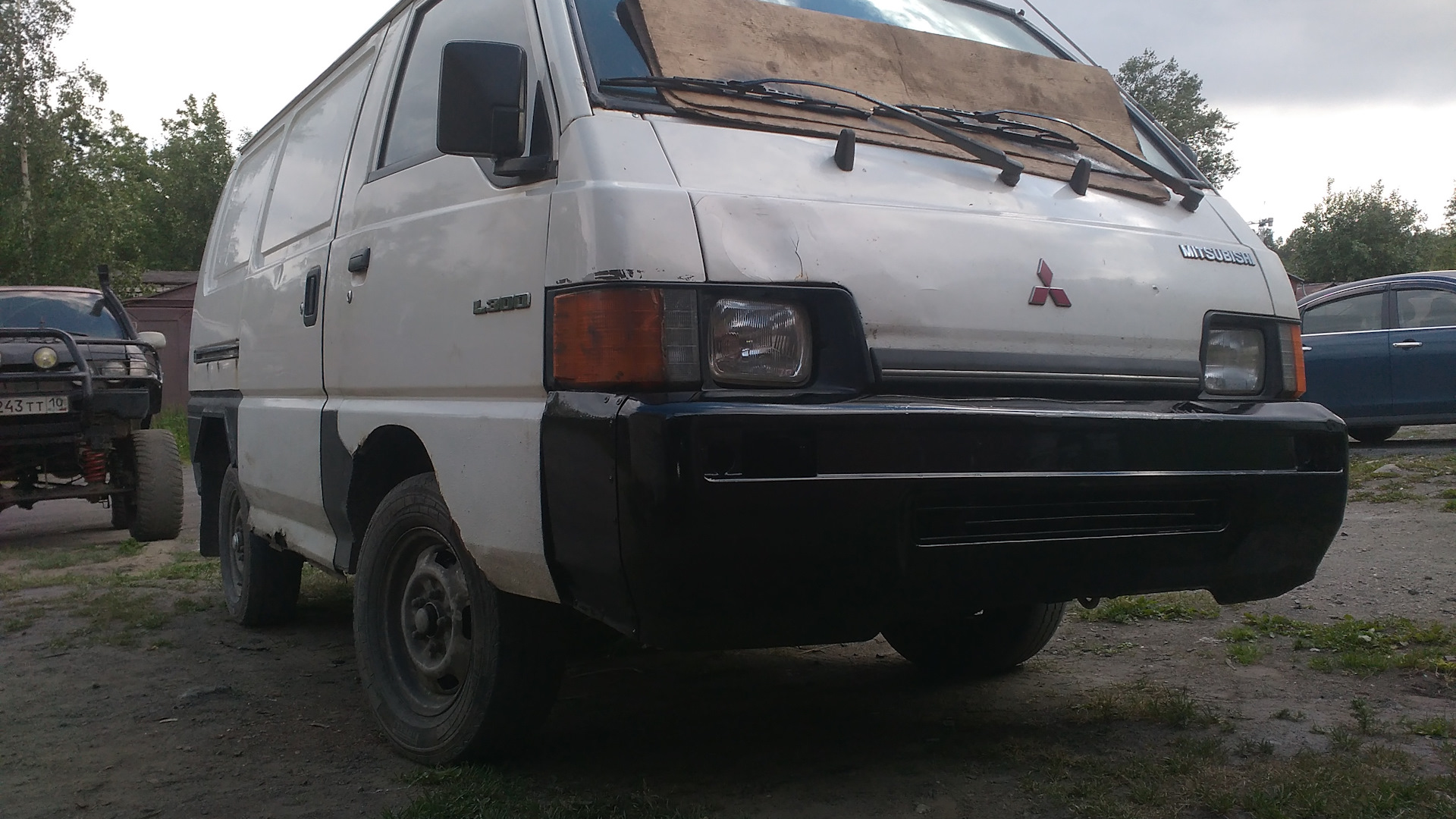 Mitsubishi L300 2.5 дизельный 1992 | Белый Дизелек на DRIVE2