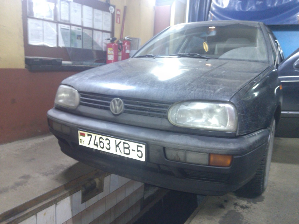 Решетка без значка и губа GTI — Volkswagen Golf Mk3, 1,4 л, 1993 года ...