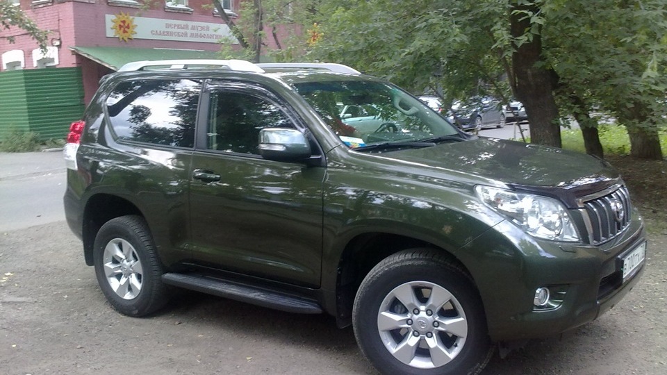 Тойота крузер прадо 120 в новосибирске. Прадо коротыш 150. Toyota Land Cruiser Prado 150 коротыш. Prado 150 коротыш. Прадо 120 зеленый.