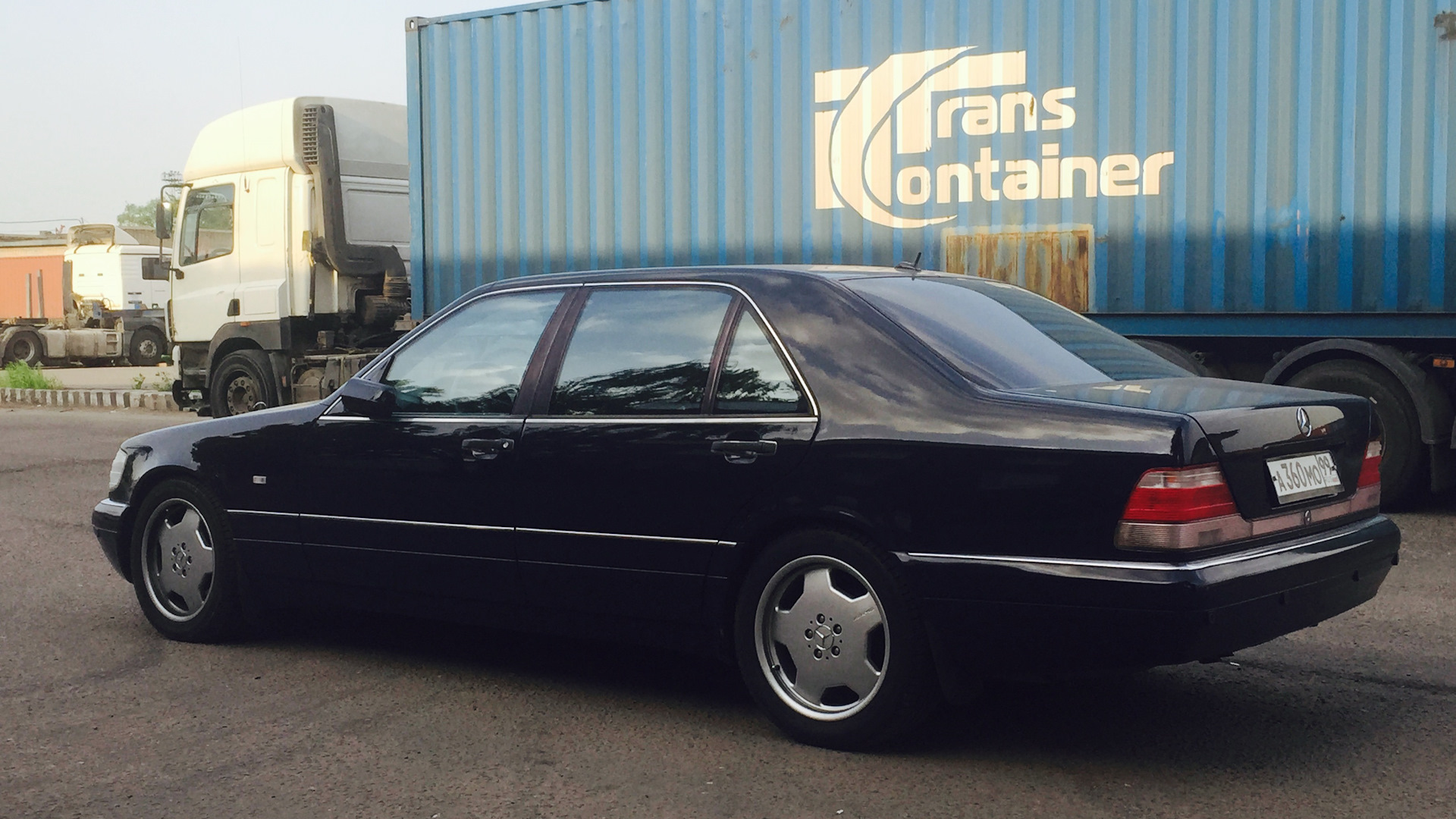 Mercedes-Benz S-Class (W140) 3.2 бензиновый 1997 | 