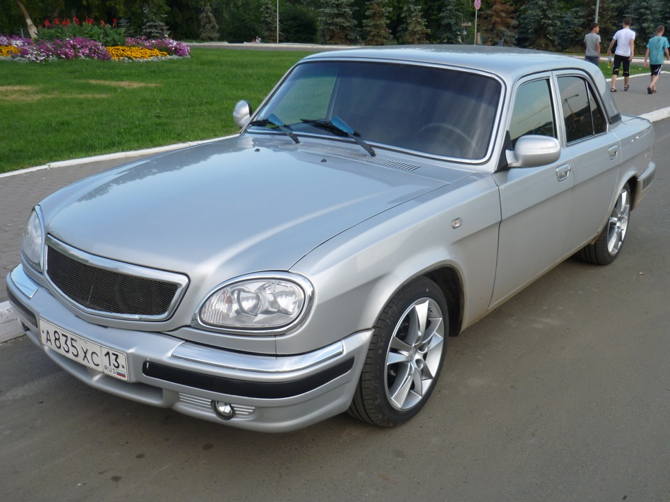 Авито волга 31. 105 ГАЗ 31 105. Волга 31 105 серебристая. ГАЗ 31 105 R 18. ГАЗ 31 11 105 24.