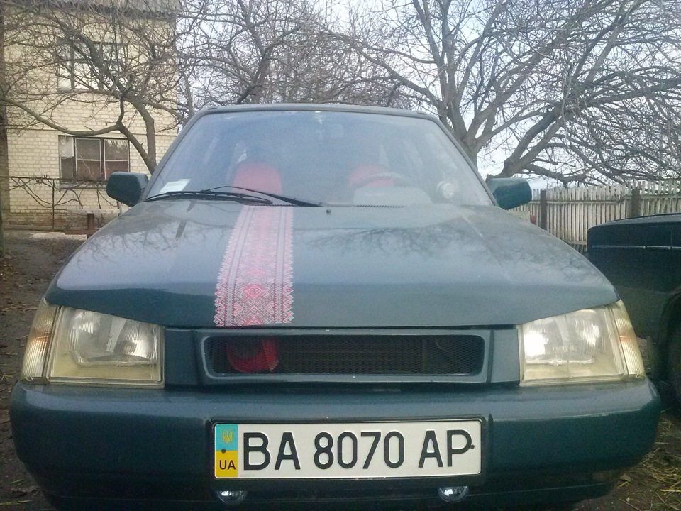 Оклейка фар оракалом. — ЗАЗ 1103, 1,2 л, 2005 года | стайлинг | DRIVE2