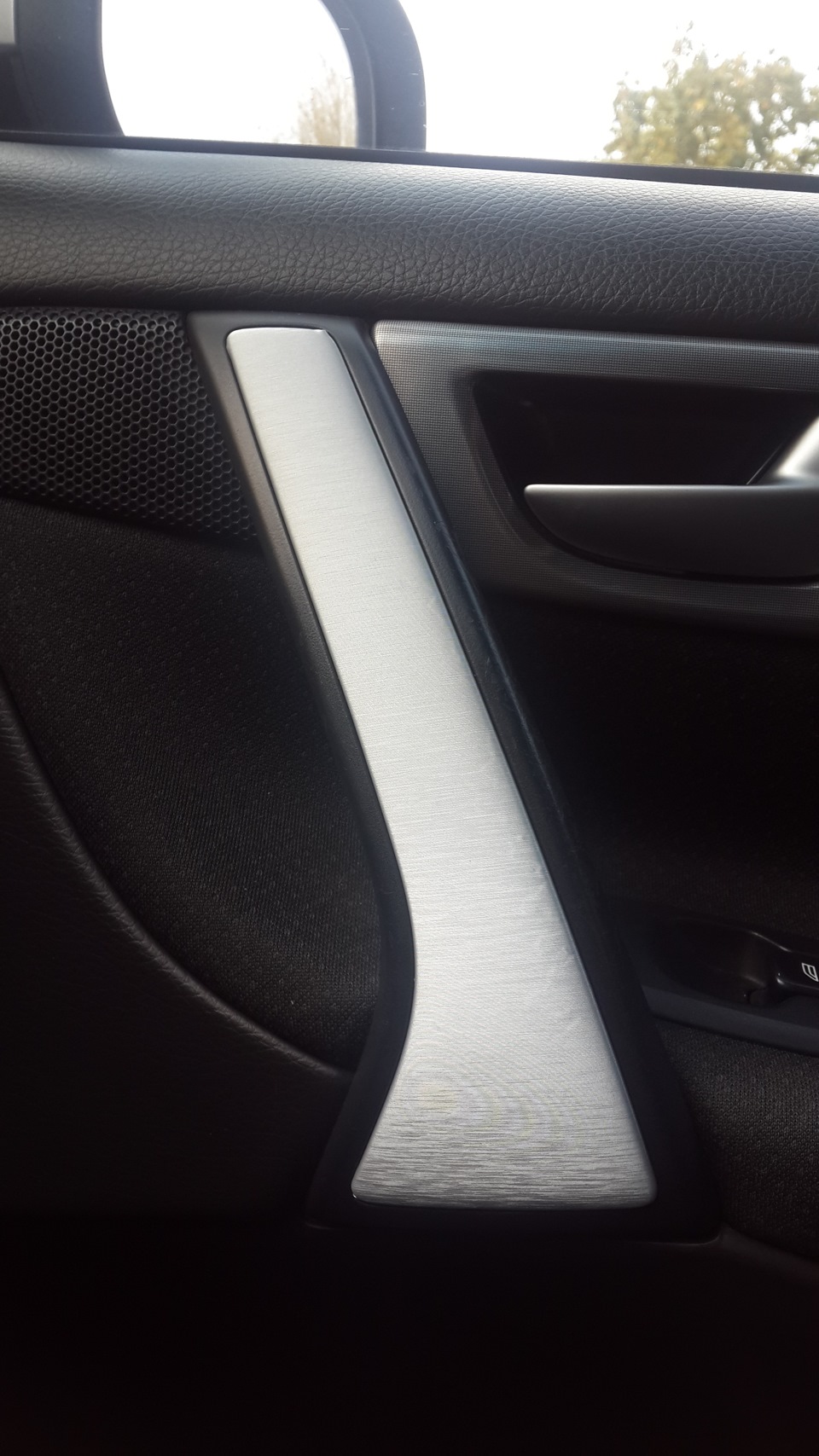 Перетяжка винилом шлифованный алюминий элементов салона — Volvo S60 (1G ...