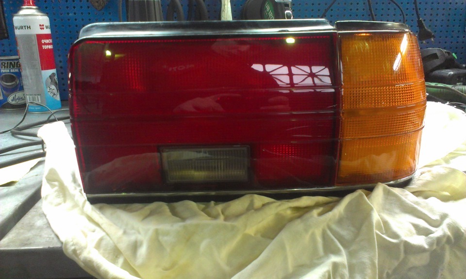 Продам комплект фар.Задние — Toyota Sprinter (90), 1,5 л, 1989 года ...