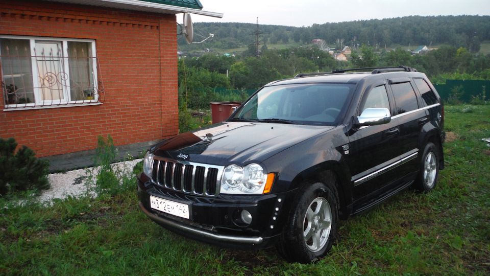 Jeep Grand Cherokee 4.7L чёрный металлик