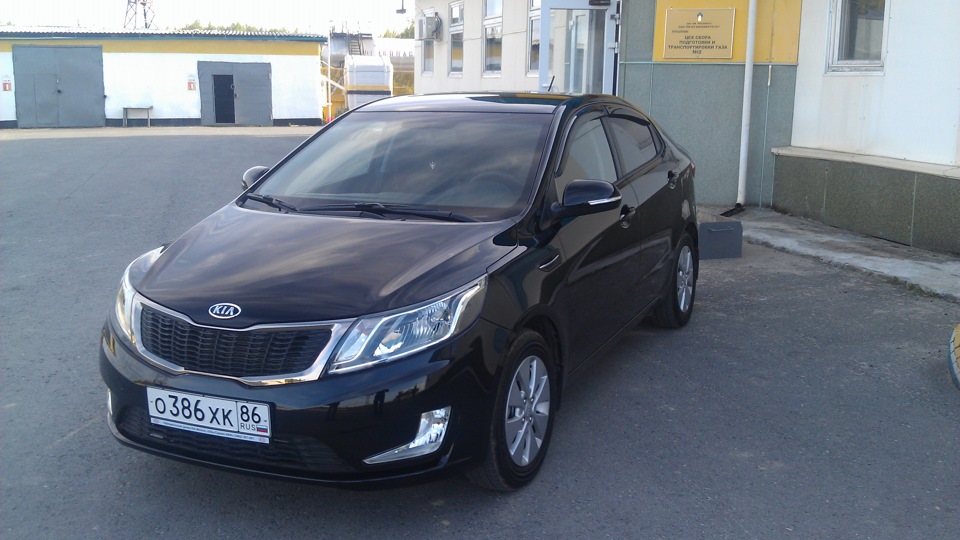 Kia Rio 2012 черная